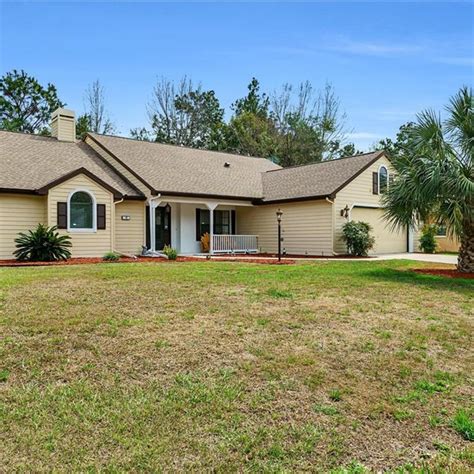 Homes for sale in Riverhaven Village, Homosassa, FL have a median listing home price of 439,000. . Homosassa fl craigslist